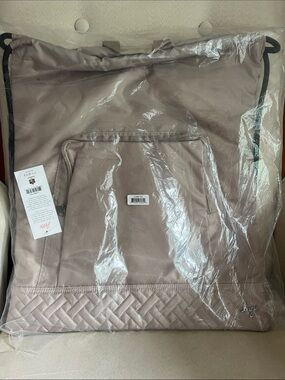 NWT Lug Jumping Jack Drawstring Backpack in Sand Taupe